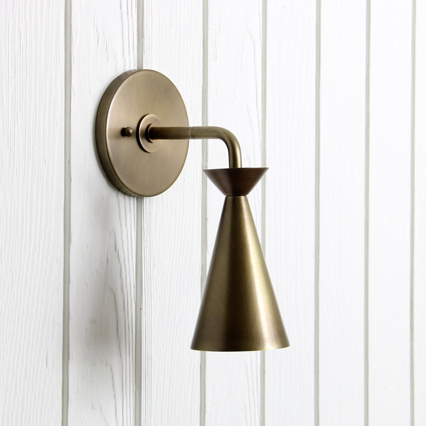 Arden Wall Sconce in Aged Brass