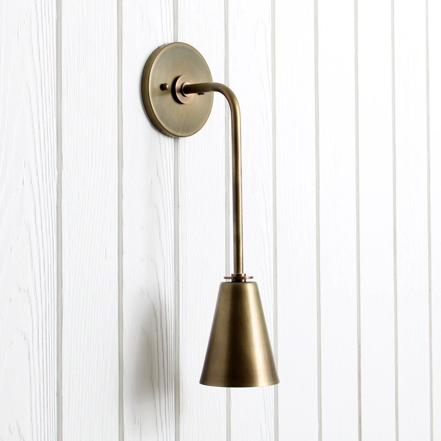 Dondo Wall Sconce in Aged Brass