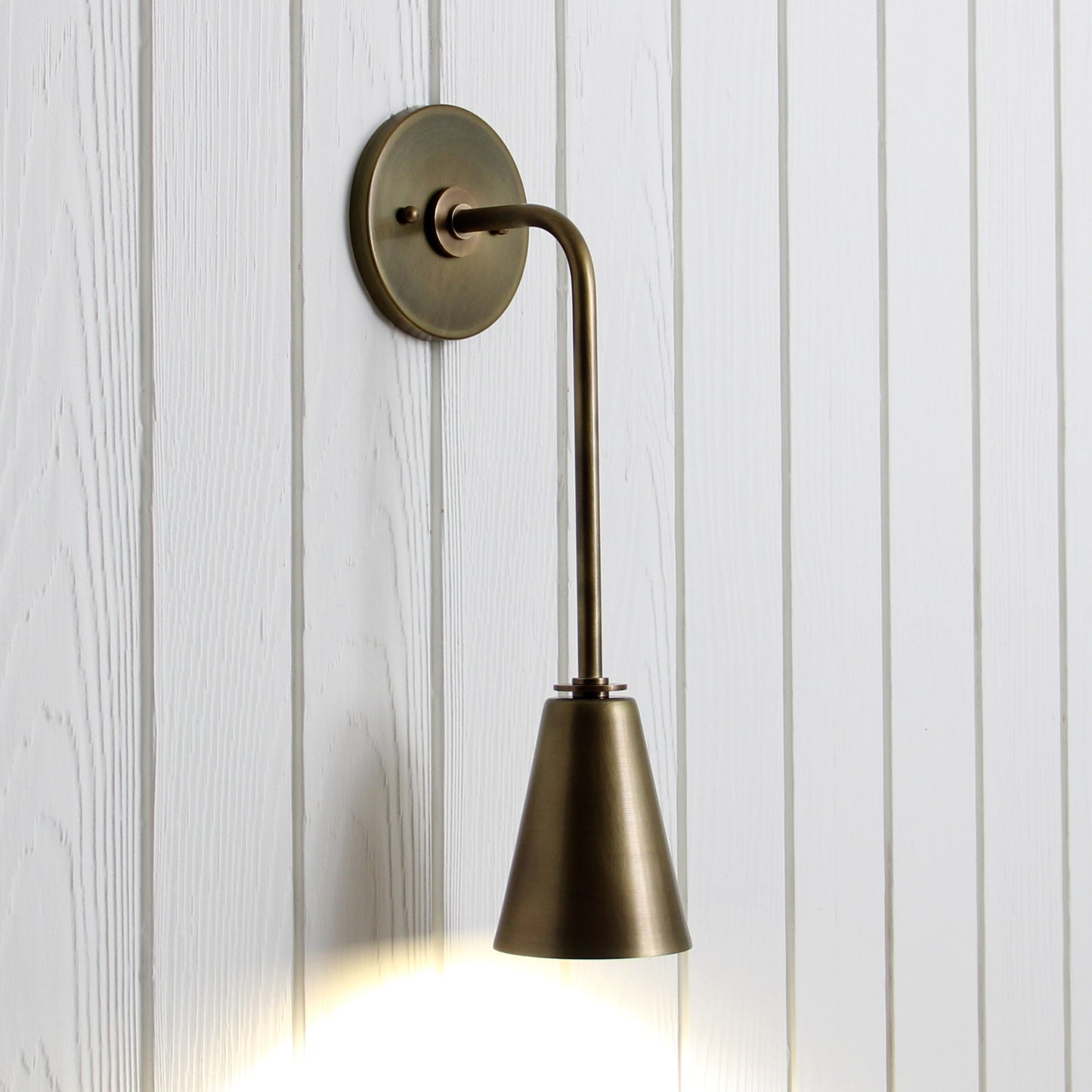 Dondo Wall Sconce in Aged Brass