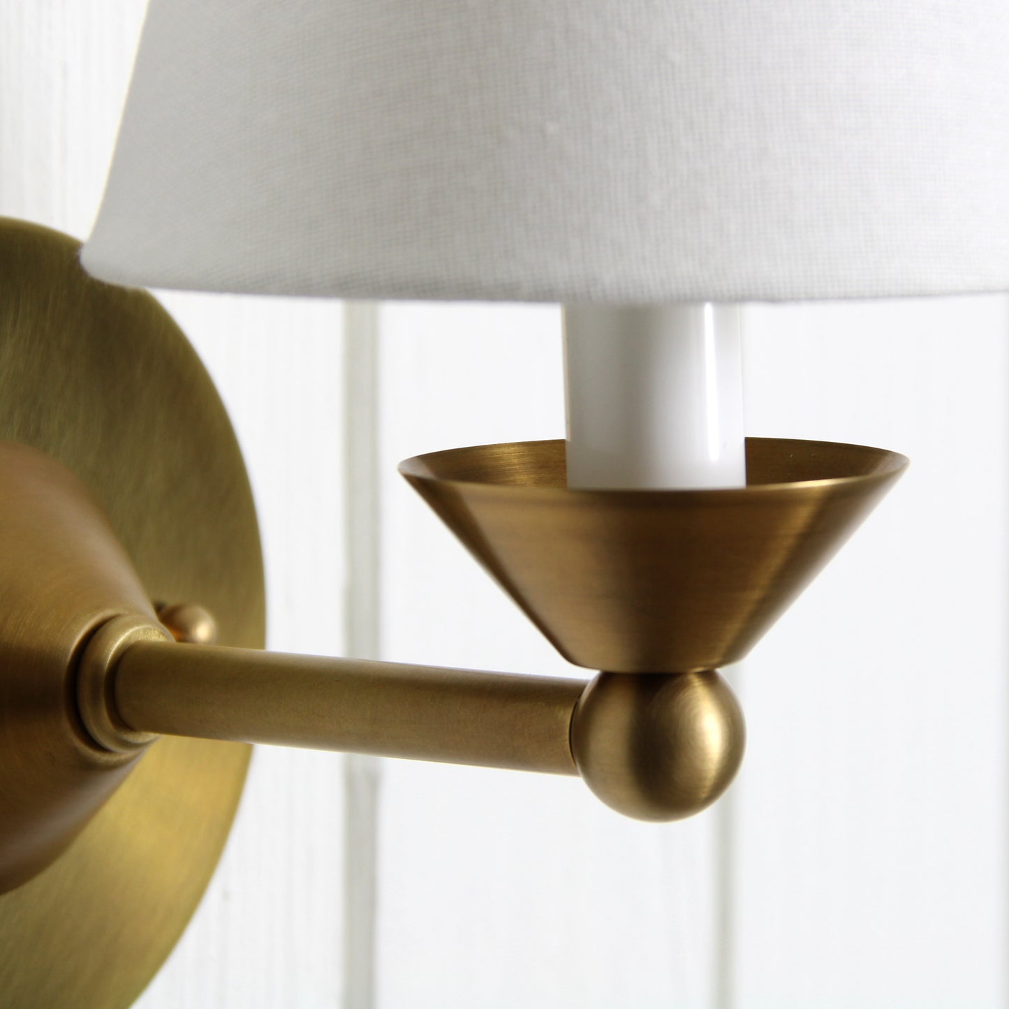 Hareford Wall Sconce in Heritage Brass