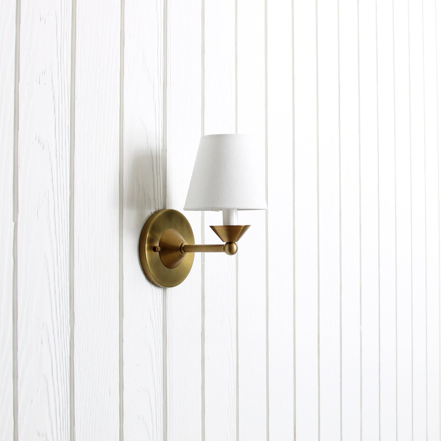 Hareford Wall Sconce in Heritage Brass
