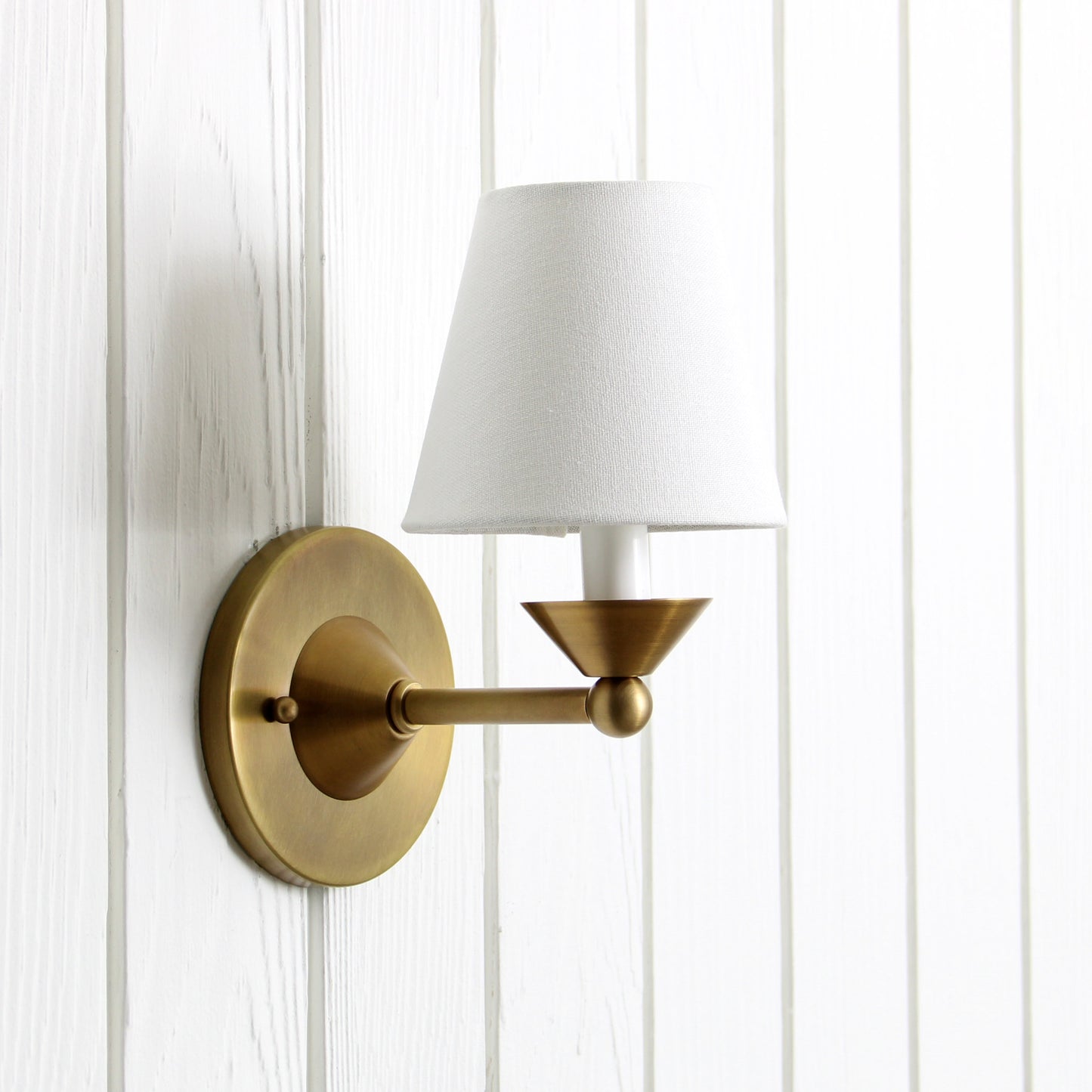 Hareford Wall Sconce in Heritage Brass