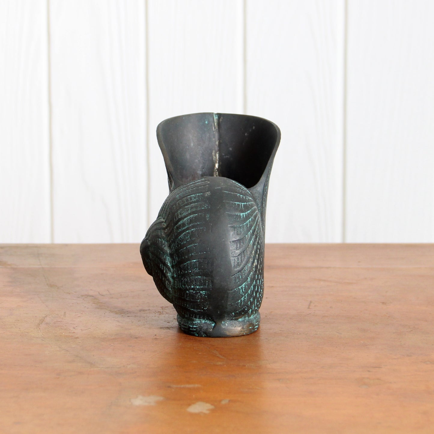 Decorative bronze nautilus shell