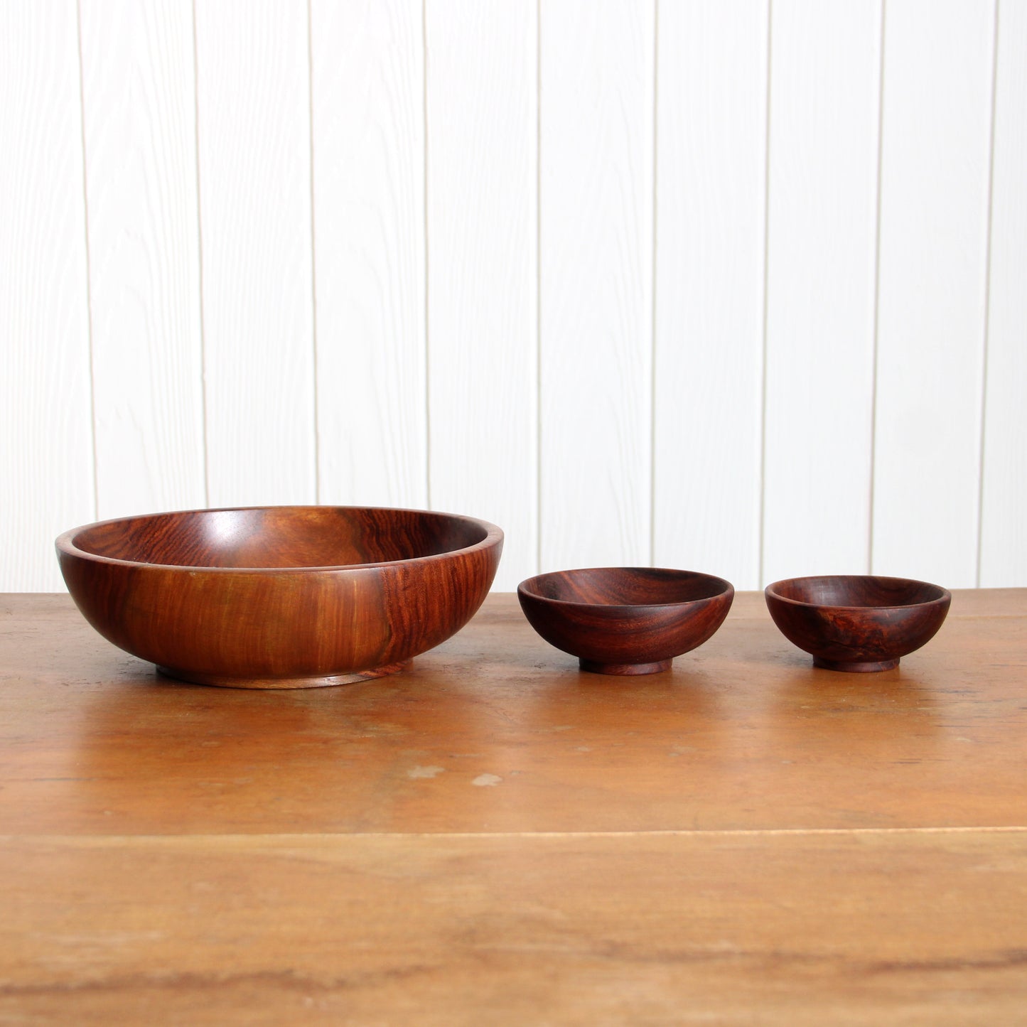 Vintage wooden bowl set with inset floral tiles