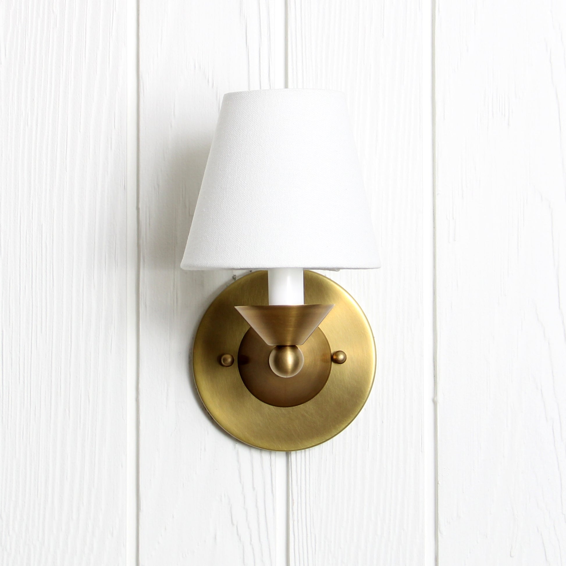Hareford Wall Sconce in Heritage Brass