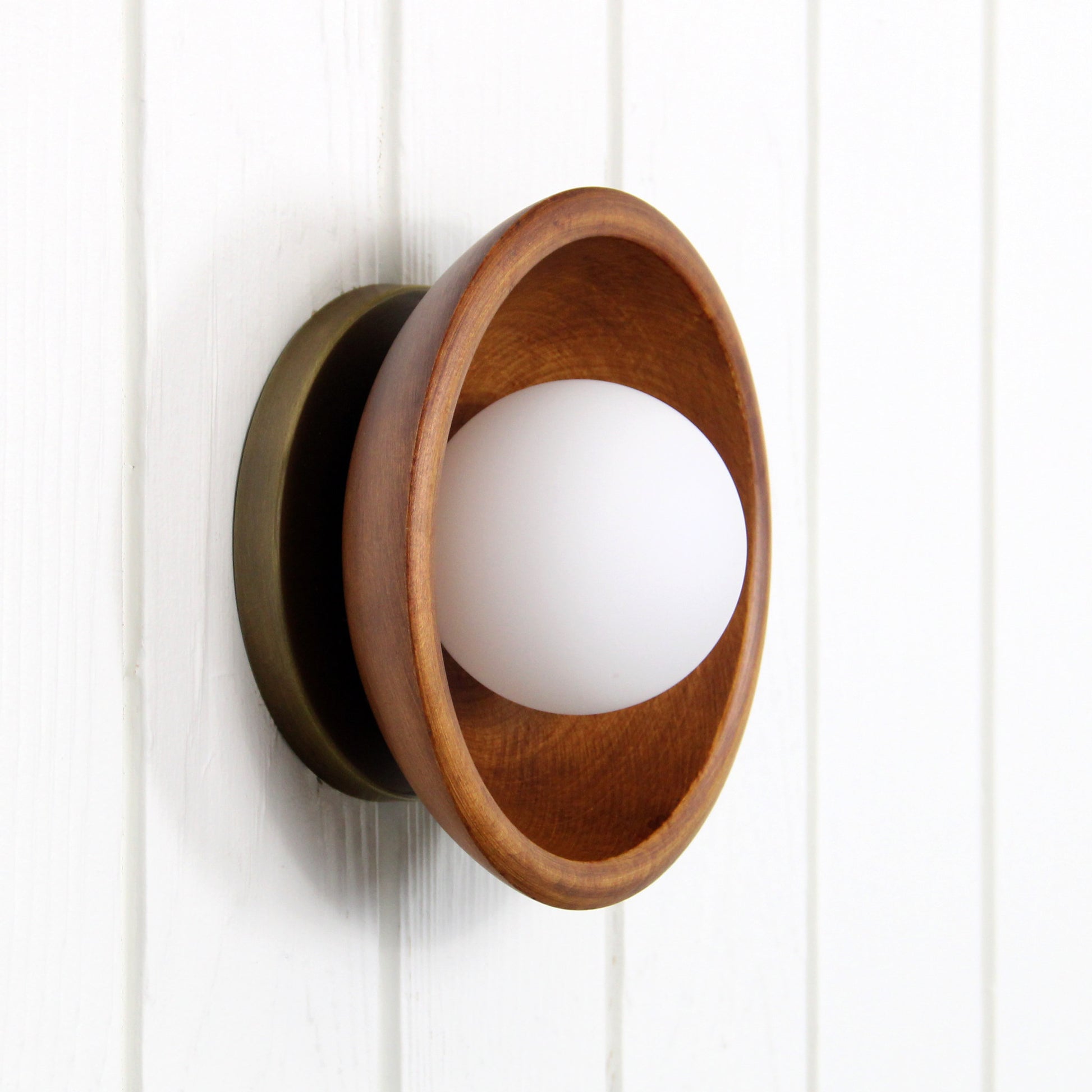 Kulho Flush Mount 100 in Aged Brass