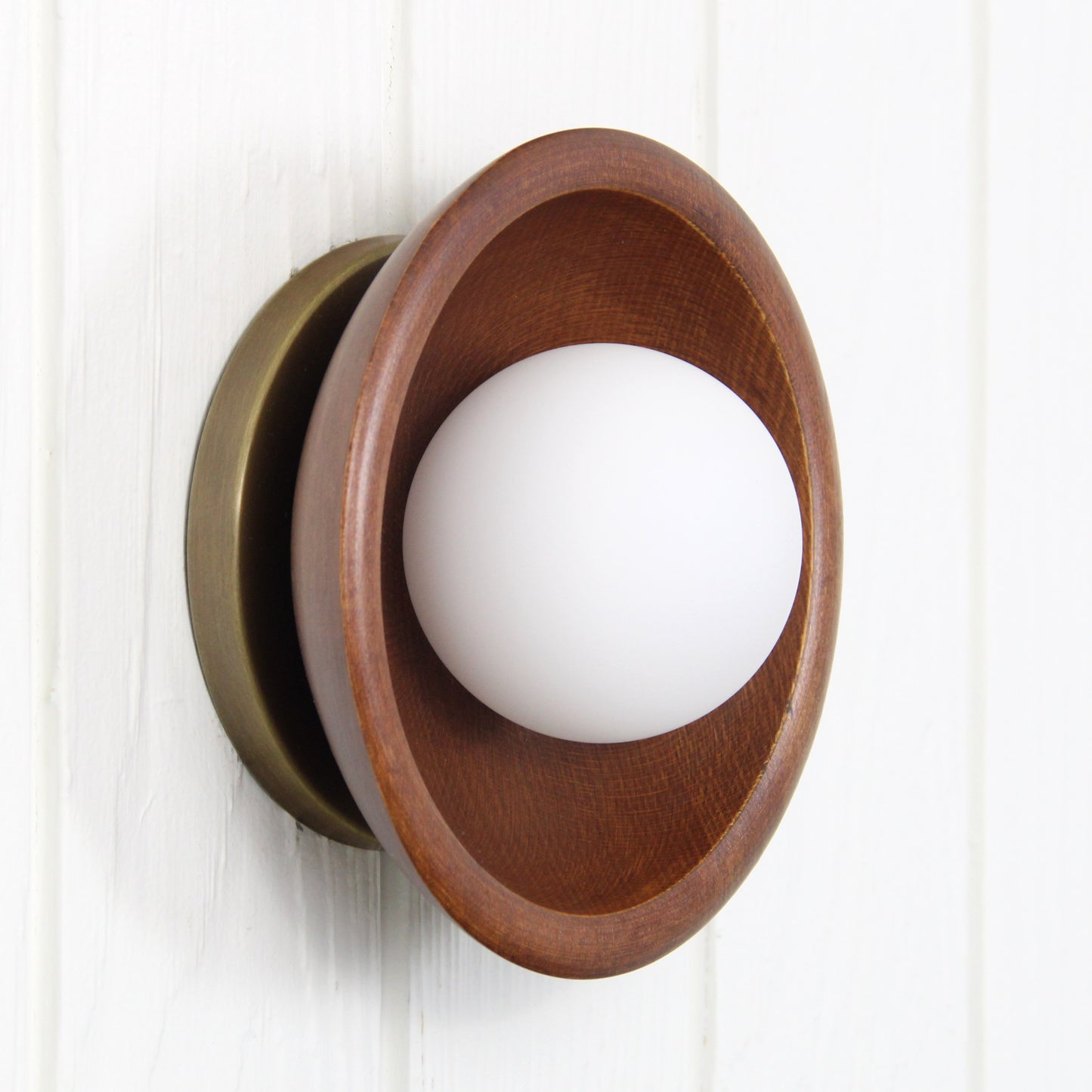 Kulho Flush Mount 100 in Aged Brass