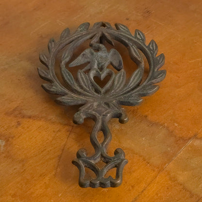 Cast Iron Americana Wilton Trivet