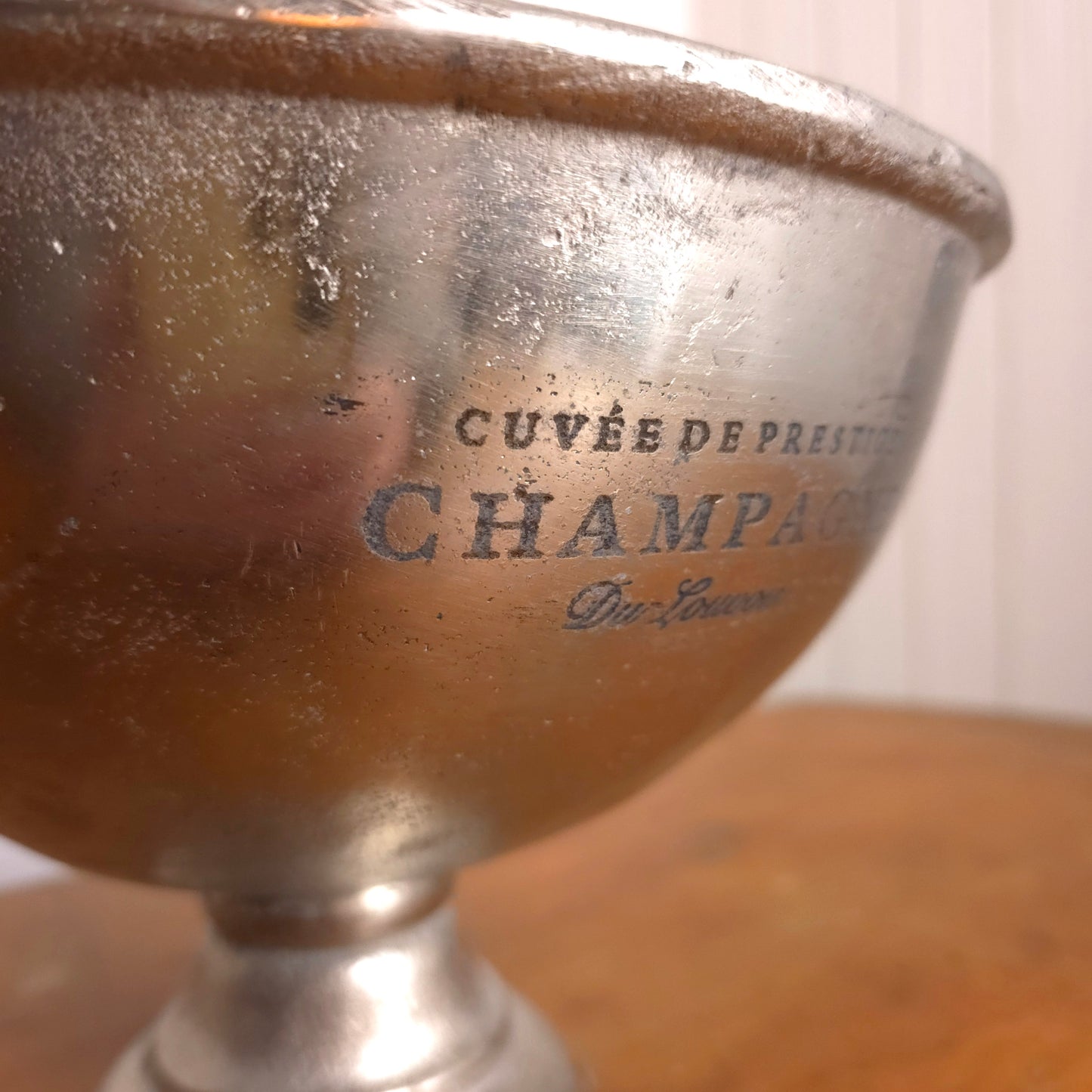 Engraving detail of Cuvee de Prestige Champagne du Louvois Aluminum Ice Bucket