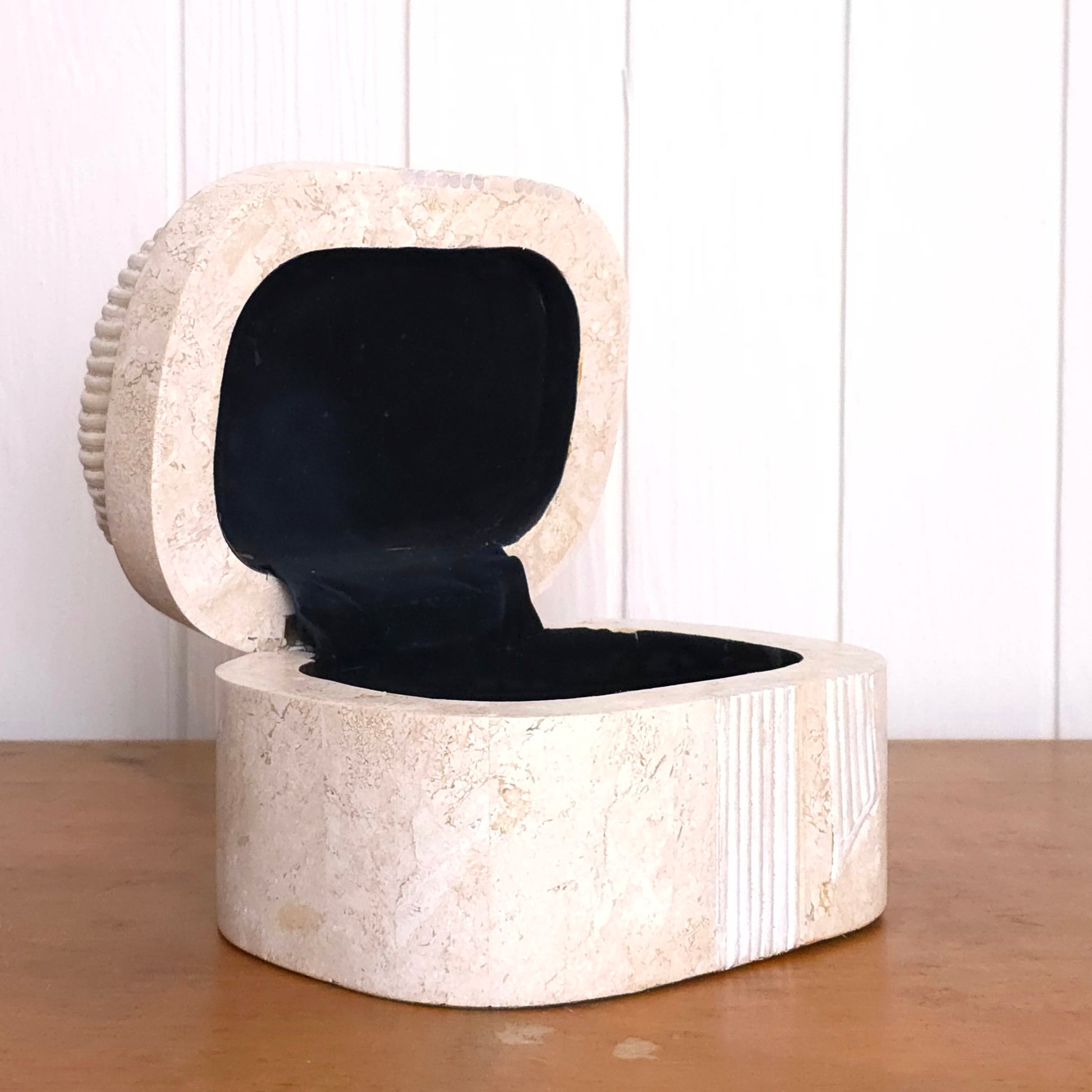 Open view of Renoir Tesselated Stone Box with Bow