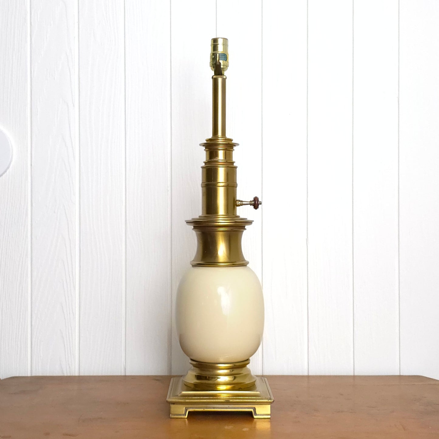 Stiffel Brass Ceramic Ostrich Egg Table Lamp