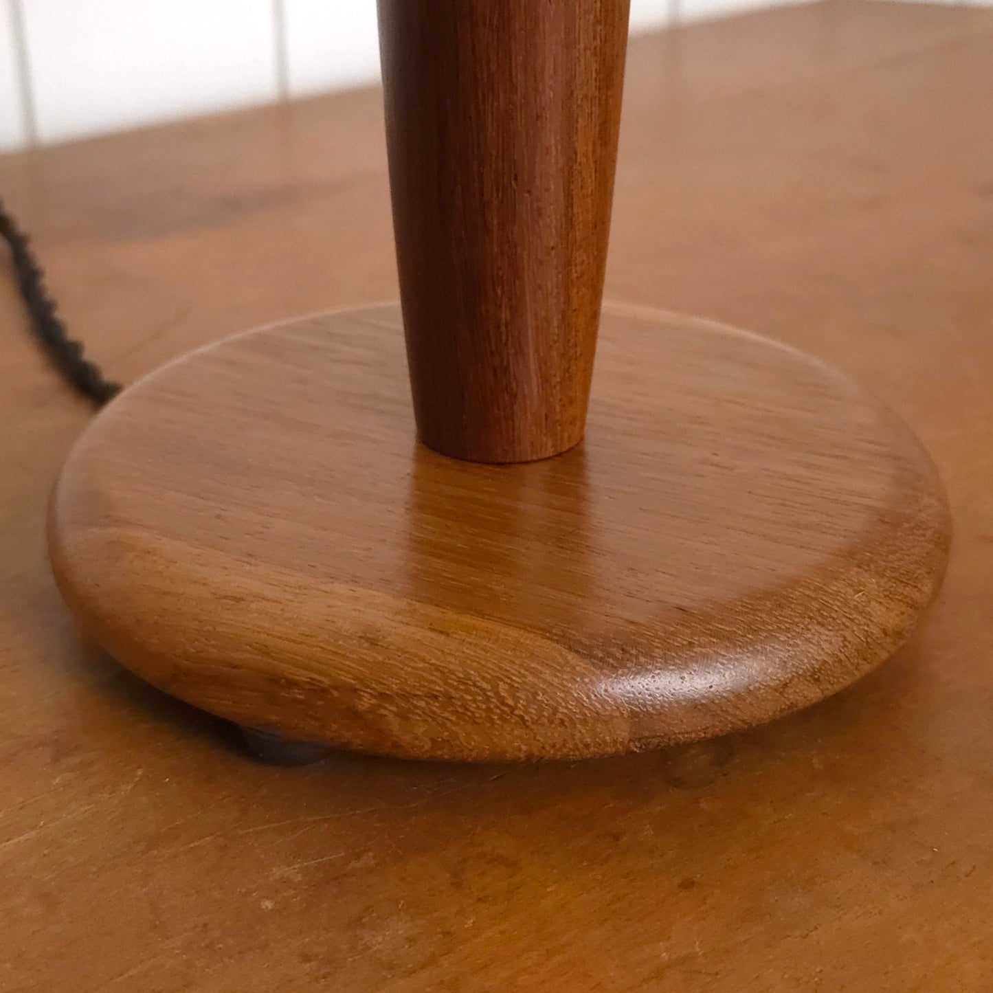 Base detail of Solid Teak Tapered Column Table Lamp